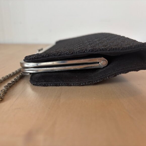 Vintage 1940s Black Clutch Purse with Silver toned frame and chain - Picture 7 of 9